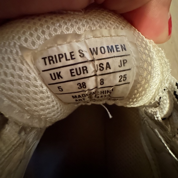 Balenciaga Women's White Trainers - Picture 5 of 5